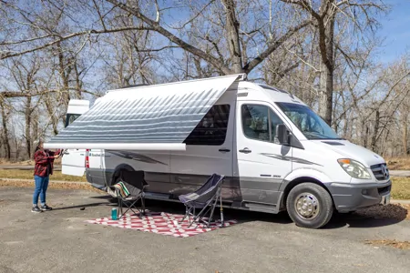 Meet Snoopy – Your Adventure-Ready Roadtrek Sprinter Van!