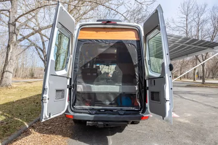 Meet Snoopy – Your Adventure-Ready Roadtrek Sprinter Van!
