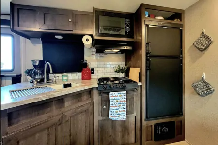 American Dream RV Near Canyon Lake