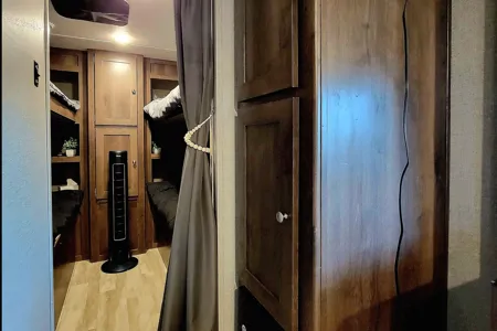 American Dream RV Near Canyon Lake