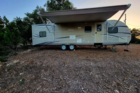 American Dream RV Near Canyon Lake
