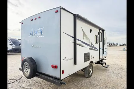 Light weight family friendly Coachmen Apex Nano 193bhs Travel Trailer