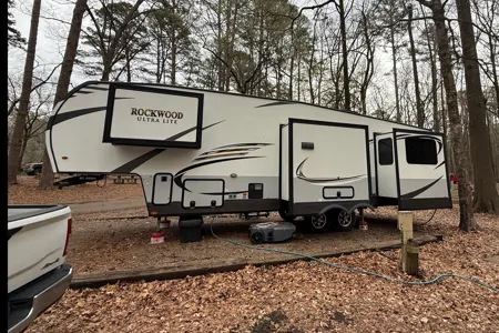 (Delivery only) 2020 Forest River Ultra Light