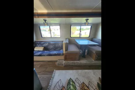 Light Spacious Bumper Pull Forest River