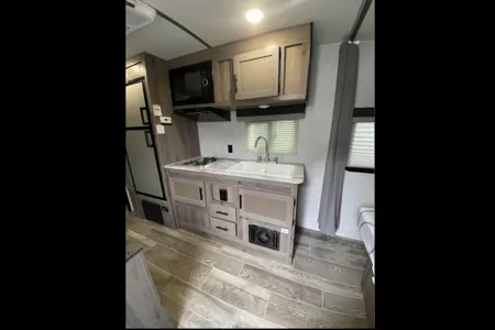 Josh’s Gulf Stream Conquest Travel Trailer