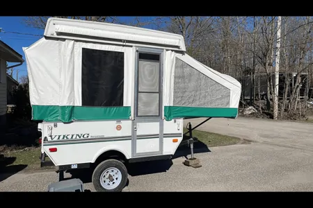 Ibrahim's Viking 120 Tent Trailer