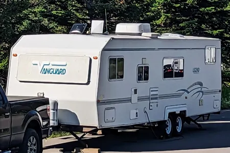 Sean's Vanguard Legend Travel Trailer