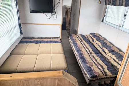 Sean's Vanguard Legend Travel Trailer