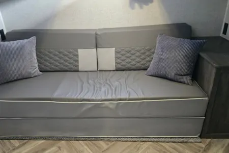 2022 Forest River Salem Cruise Lite Travel Trailer sleeps 10