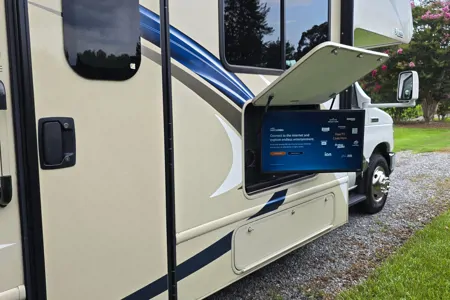 Andrey's Thor Motor Coach Freedom Elite Class C