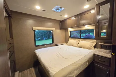 Andrey's Thor Motor Coach Freedom Elite Class C