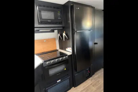Luxury  Greywolf 26DBH Travel Trailer with fireplace