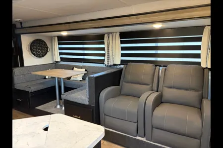Luxury  Greywolf 26DBH Travel Trailer with fireplace