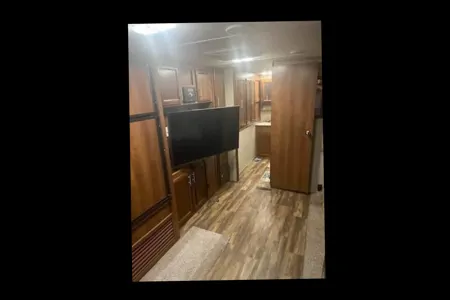 Mitch's Prime Time Avenger Travel Trailer