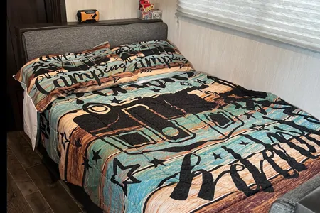 SleepyHeadz Campers and Tents LLC