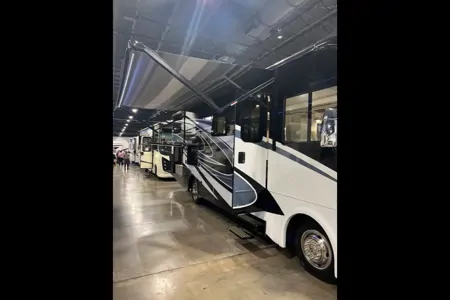 'Valerie' 2023 Winnebago Vista ACO2044