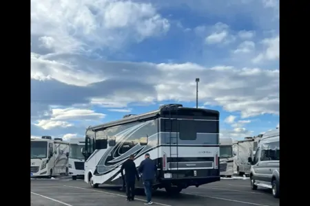 'Valerie' 2023 Winnebago Vista ACO2044