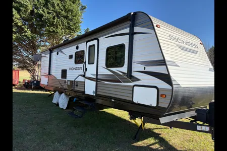 Ricky's Heartland  Pioneer   Travel Trailer
