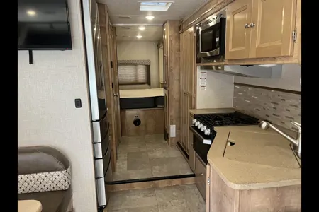 Constable Paul Leal's Coachmen 311 FS Class C