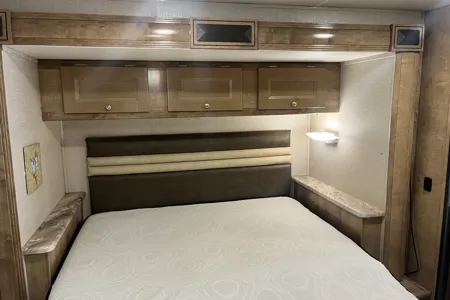 Constable Paul Leal's Coachmen 311 FS Class C