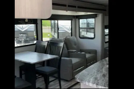 Dutchmen Kodiak Ultimate 3371 FLSL Travel Trailer"D