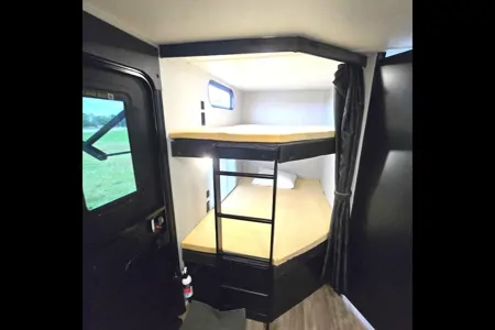 Fireside RV's 2021 Forest River Gray Wolf Cherokee Limited 264DBH Bunkhouse - LMI1154