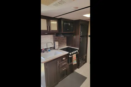 Eric 's Prime Time Tracer Breeze Travel Trailer