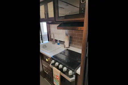 Eric 's Prime Time Tracer Breeze Travel Trailer