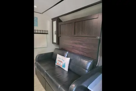 Eric 's Prime Time Tracer Breeze Travel Trailer