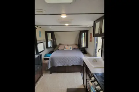 Eric 's Prime Time Tracer Breeze Travel Trailer
