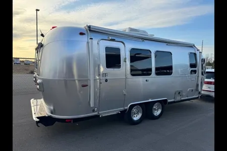 Heather's Airstream International Serenity Travel Trailer