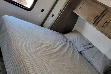 Elena's 2022 Forest River Evo Travel Trailer