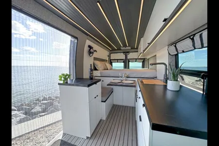 Off Grid Comfy Campervan