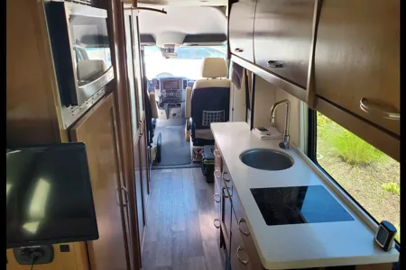 Coachmen Galleria Campervan