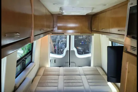 Coachmen Galleria Campervan