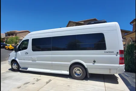 Coachmen Galleria Campervan