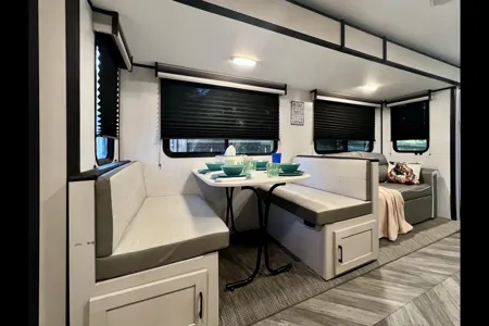 Spruce Moose Glamping — ***BRAND NEW*** 2024 Heartland Mallard M26 (32 ft)