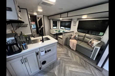 Spruce Moose Glamping — ***BRAND NEW*** 2024 Heartland Mallard M26 (32 ft)