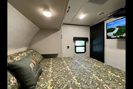Spruce Moose Glamping — ***BRAND NEW*** 2024 Heartland Mallard M26 (32 ft)
