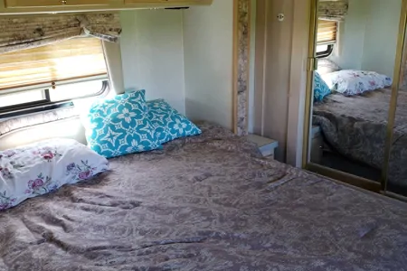 Tim's Comfy Cruiser Class A 36ft