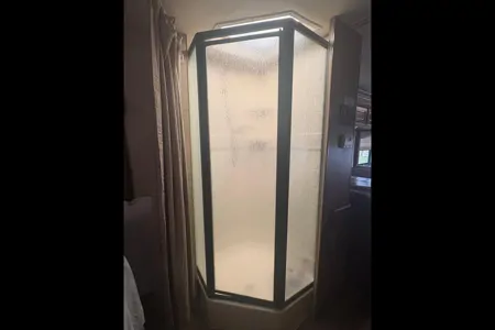 Family friendly Thor Motor Coach Freedom MH Class C