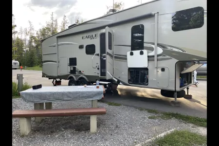 Farrah's Fifth Wheel