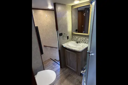 Farrah's Fifth Wheel