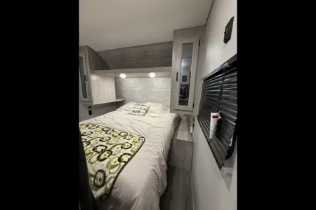 RVGo Coachmen Catalina 261 BHS Travel Trailer