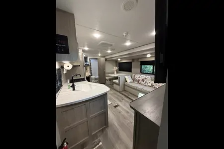 2025 Coachmen, Bunkhouse, Sleeps 8 family, pet friendly (Delivery only)