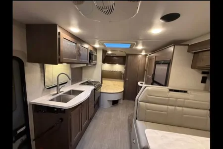 Trailblazer Adventurer Class C Motorhome