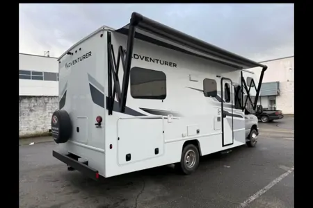 Trailblazer Adventurer Class C Motorhome