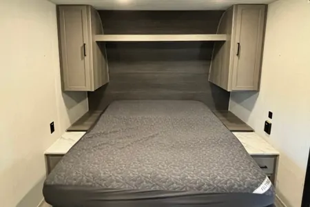 Ashley's perfect family trailer! 2024 keystone hideout 181BH Travel Trailer