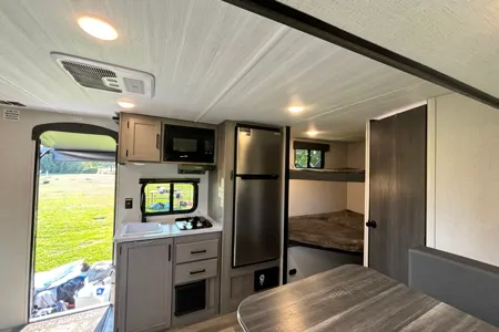 Ashley's perfect family trailer! 2024 keystone hideout 181BH Travel Trailer