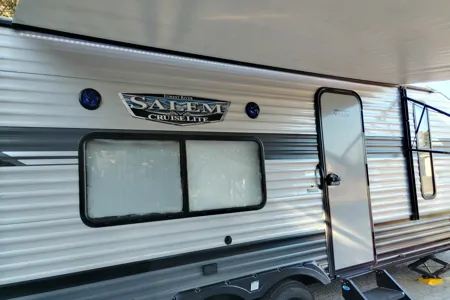 Campbell's Forest River Salem cruise lite Travel Trailer